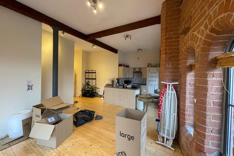3 bedroom flat to rent - Longden Mill