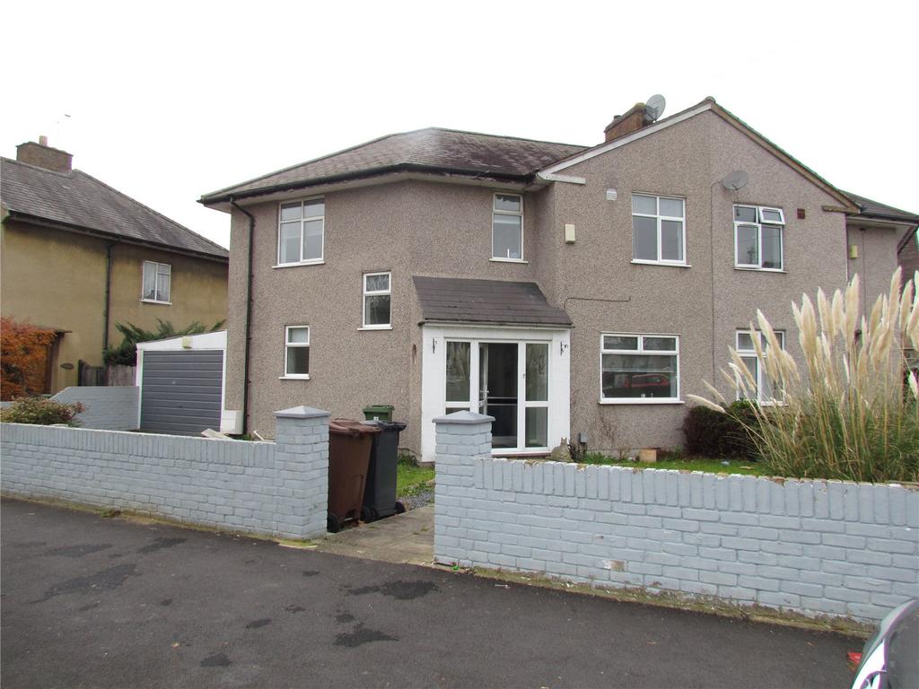 Lichfield Road, Dagenham, RM8 3 bed end of terrace house £1,650 pcm