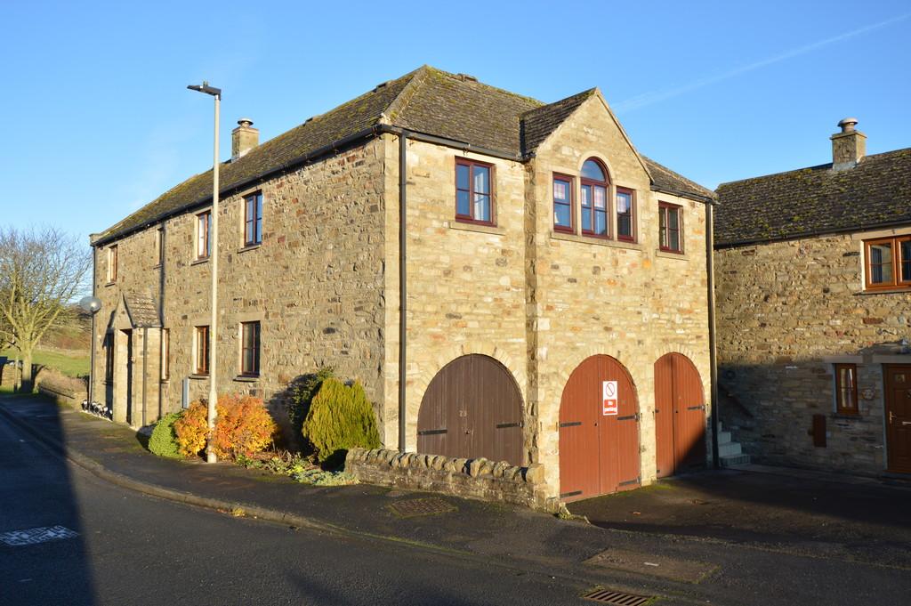 23 Hill Close, Reeth, Swaledale 2 bed flat £500 pcm (£115 pw)