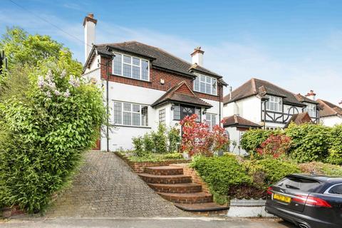 3 bedroom detached house to rent, Kingsdown Avenue, South Croydon