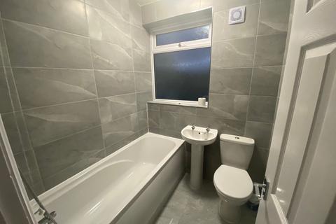 undefined, Uxbridge Road, Feltham