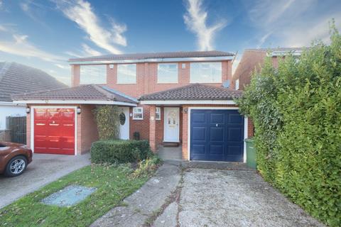25a Mount Pleasant Road, Romford, RM5 3YP