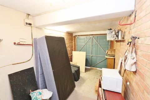 25a Mount Pleasant Road, Romford, RM5 3YP