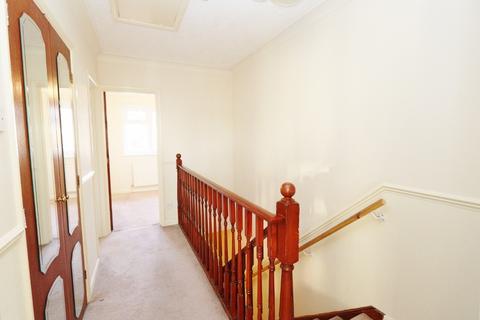 25a Mount Pleasant Road, Romford, RM5 3YP