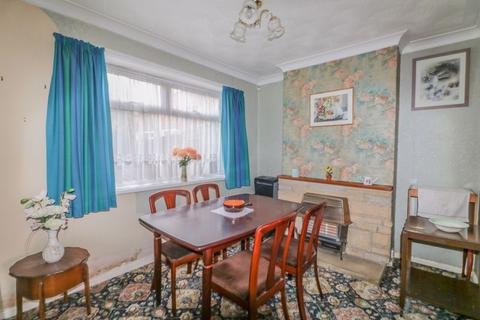 61 Dawnay Drive, Anlaby, Hull, HU10 6TA