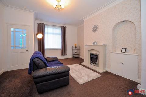 2 bedroom terraced house to rent, Helmsdale Avenue, Gateshead