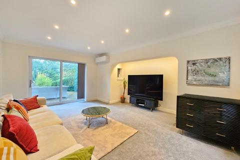 undefined, Carrwood, Hale Barns