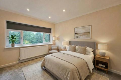 undefined, Carrwood, Hale Barns