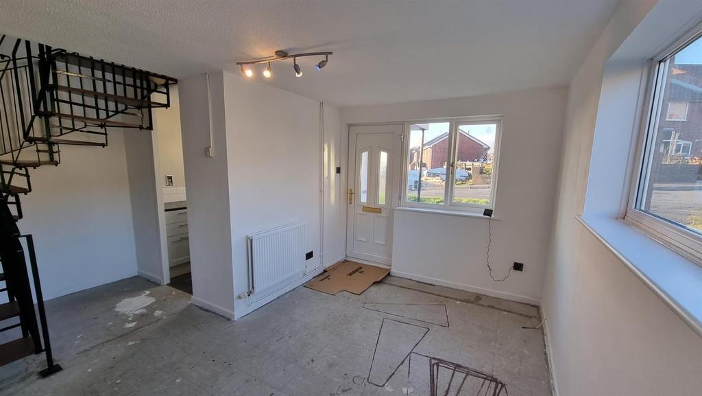 Hazeldene Avenue, Brackla, Bridgend 1 bed end of terrace house £104,950