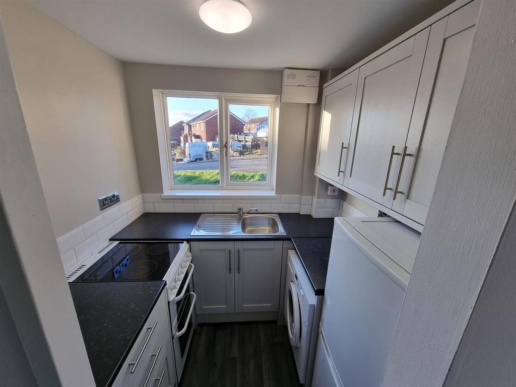 Hazeldene Avenue, Brackla, Bridgend 1 bed end of terrace house £104,950