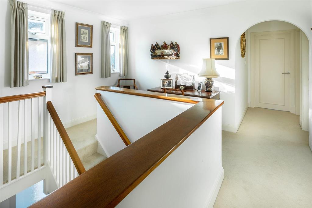 31 Burnmill Road, Market Harborough 2 bed apartment £275,000