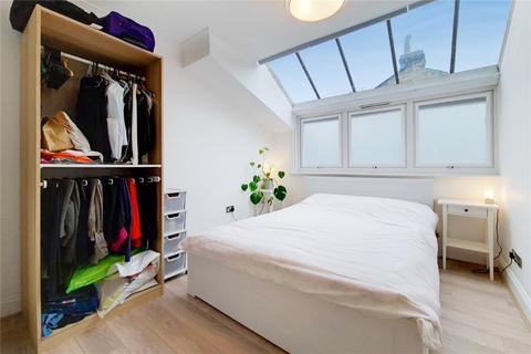 2 bedroom flat for sale, Lavender Hill, Battersea, London