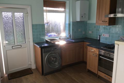 2 bedroom terraced house to rent, Eyam Road, Sheffield, S10 1UU