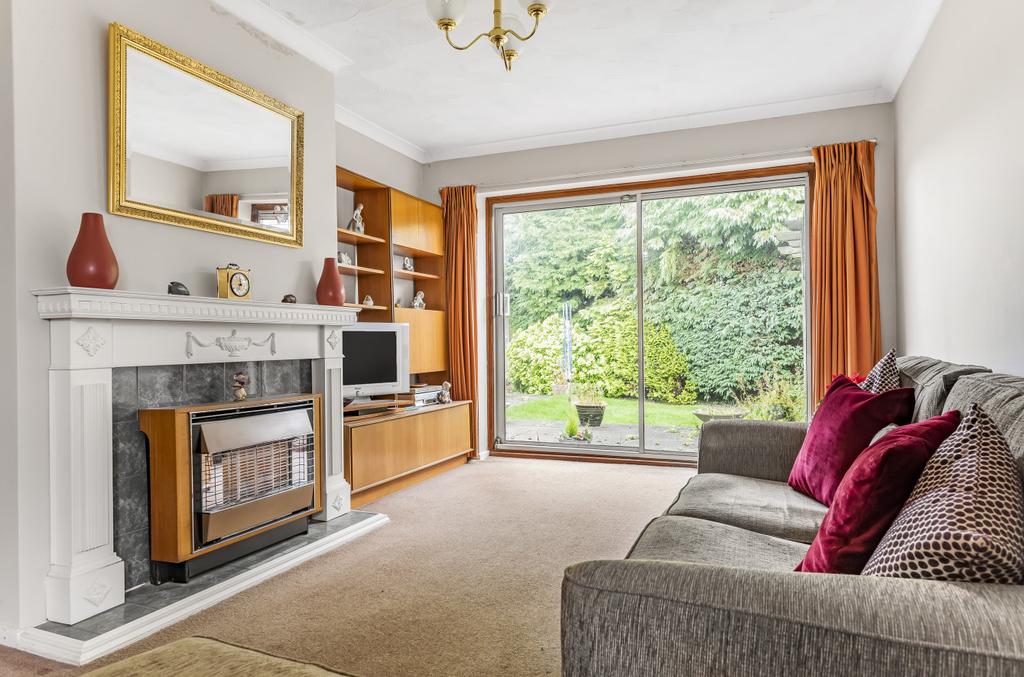 Barnsfield Crescent, Totton... 2 bed bungalow £300,000