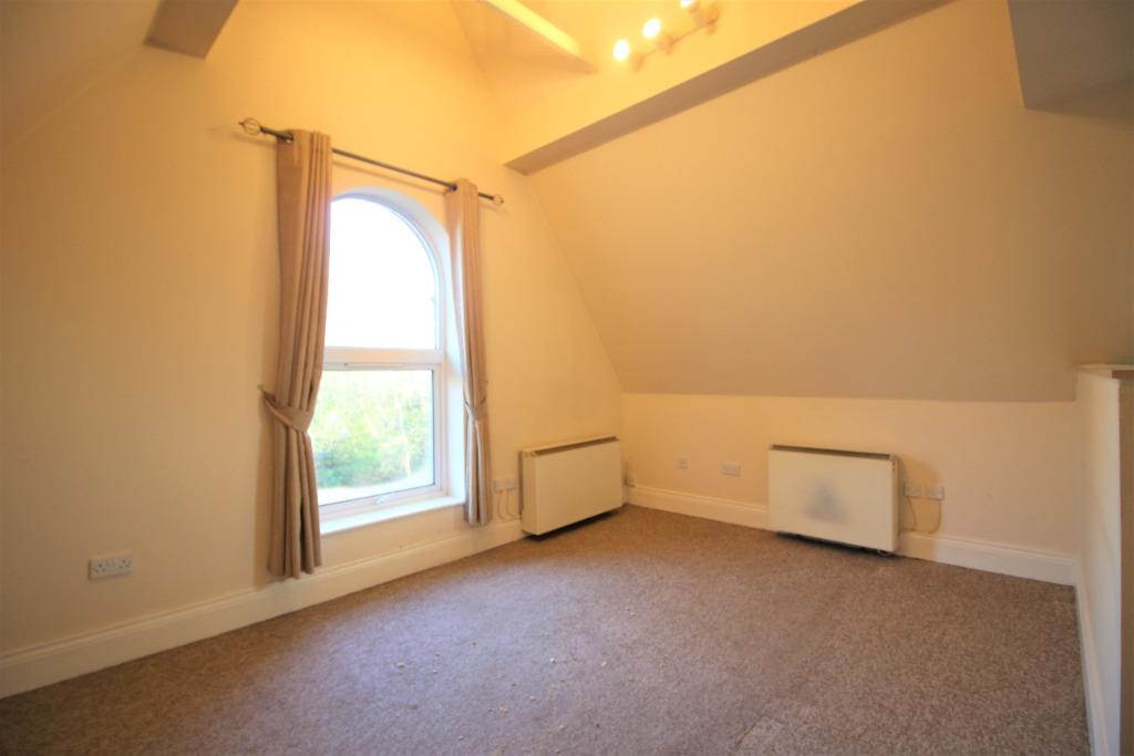 Neilston Rise, Bolton, BL1 2 bed flat £115,000