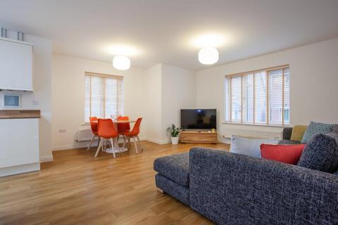 2 bedroom apartment to rent, Tenor Close, Buckingham