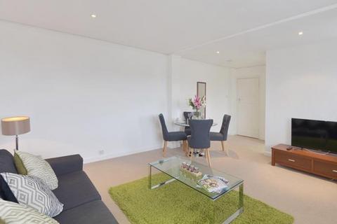 2 bedroom flat to rent, Hill Street, Mayfair