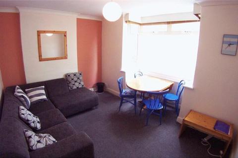 3 bedroom house to rent, Springbank Crescent, Leeds LS6