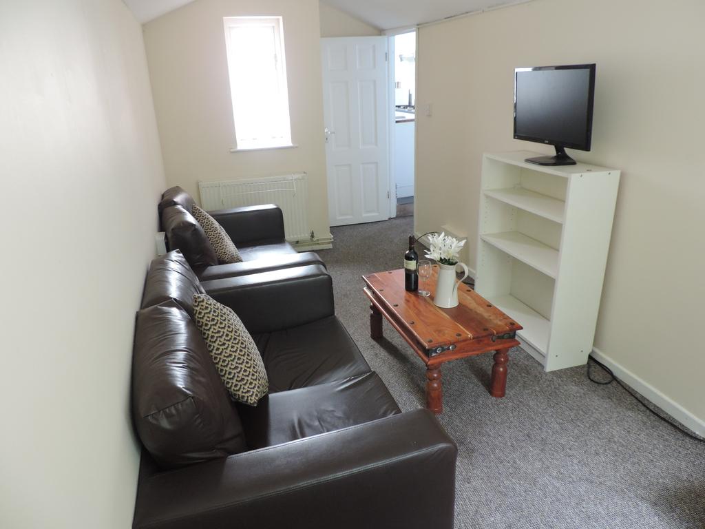 Wincheap, Canterbury CT1 6 bed house share £380 pcm (£88 pw)