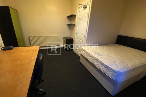 6 bedroom house to rent, Ridgeway Terrace, Leeds LS6