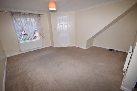 3 bedroom semi-detached house to rent, Russell Crescent, Sleaford, NG34