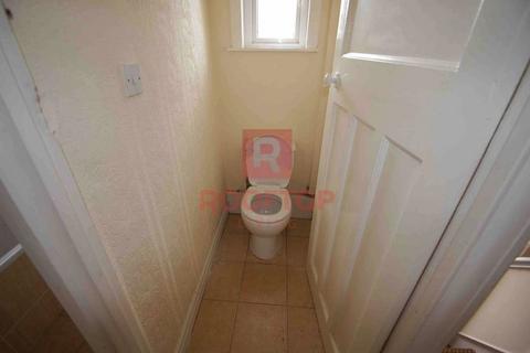 undefined, Estcourt Terrace, Leeds LS6