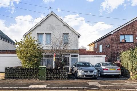 3 bedroom detached house for sale - Swindon,  Wiltshire,  SN3