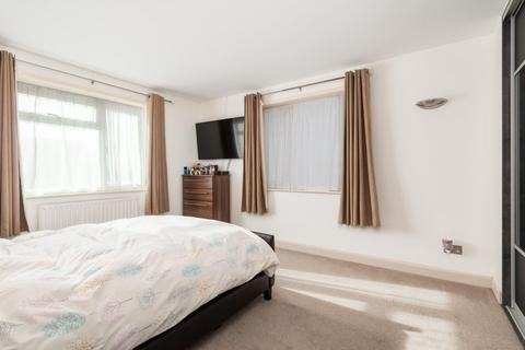69 Allison Avenue, Gillingham, ME7 3BX