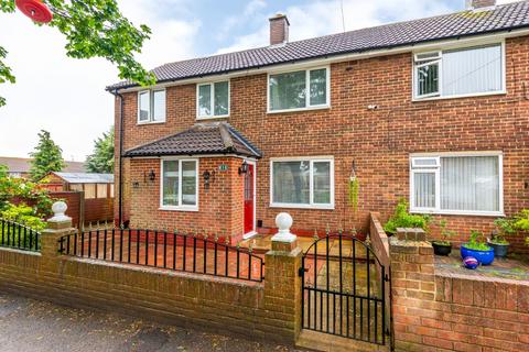 16 Bodiam Close, Gillingham, ME8 6XF
