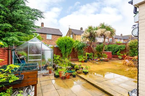16 Bodiam Close, Gillingham, ME8 6XF