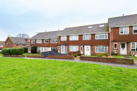 7 Bramley Close, Newington, Sittingbourne, ME9 7NQ