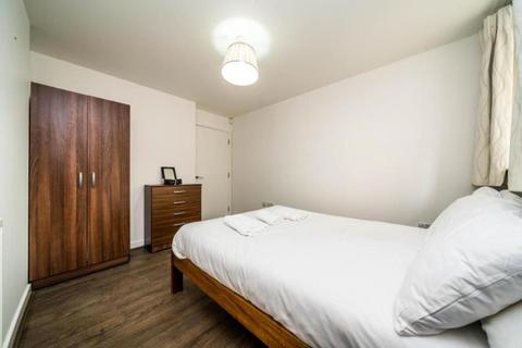 2 bedroom flat to rent, Wheler Street, London E1