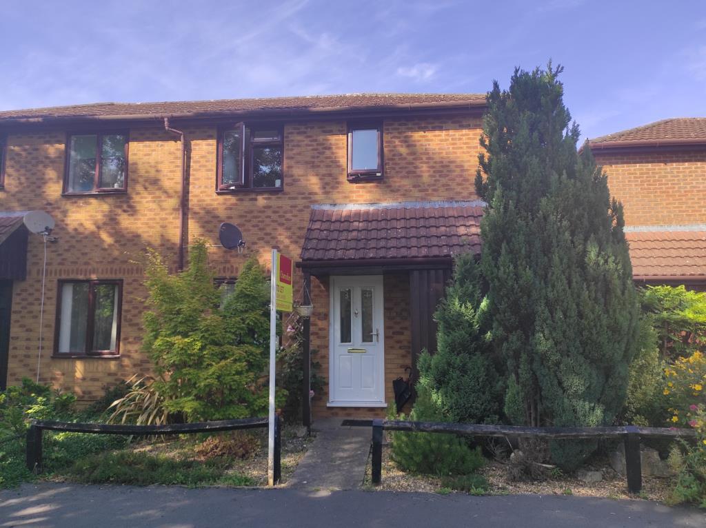 Dove Green, Bicester, OX26 2 bed semidetached house £1,150 pcm (£265 pw)