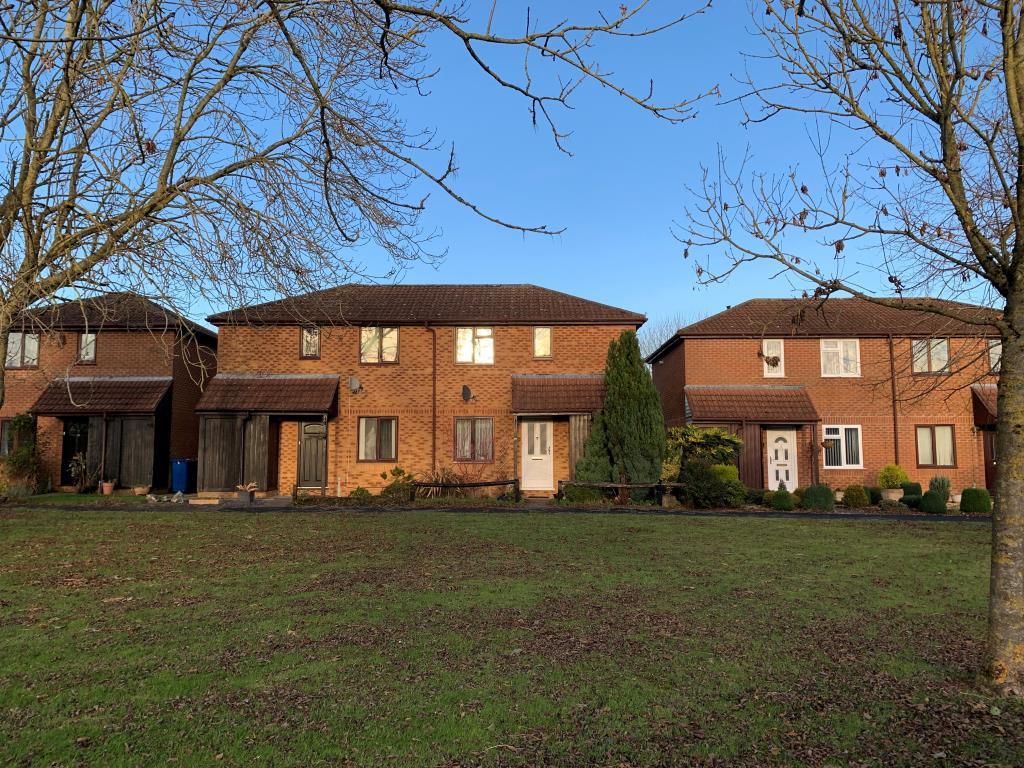 Dove Green, Bicester, OX26 2 bed semidetached house £1,150 pcm (£265 pw)