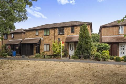 2 bedroom semi-detached house to rent, Dove Green,  Bicester,  OX26