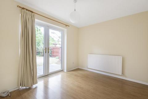 2 bedroom semi-detached house to rent, Dove Green,  Bicester,  OX26