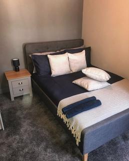 1 bedroom in a house share to rent - Room 3 on Gilroy Road