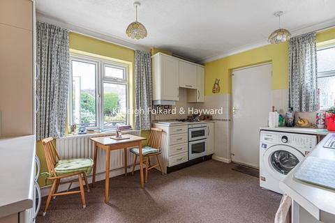 19 Worcester Close, Croydon, CR0 8HT