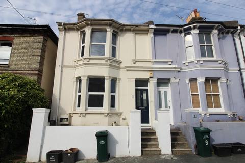 3 bedroom terraced house to rent, D'Aubigny Road, Brighton, BN2