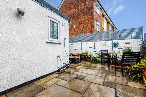 68 Wharton Road, Bromley, BR1 3LF