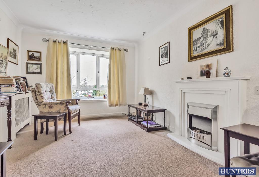 Elmwood, Barton Road, Worsley, Manchester 1 bed apartment £800 pcm (£