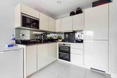 2 bedroom apartment for sale - Water Lane, Kingston Upon Thames, KT1