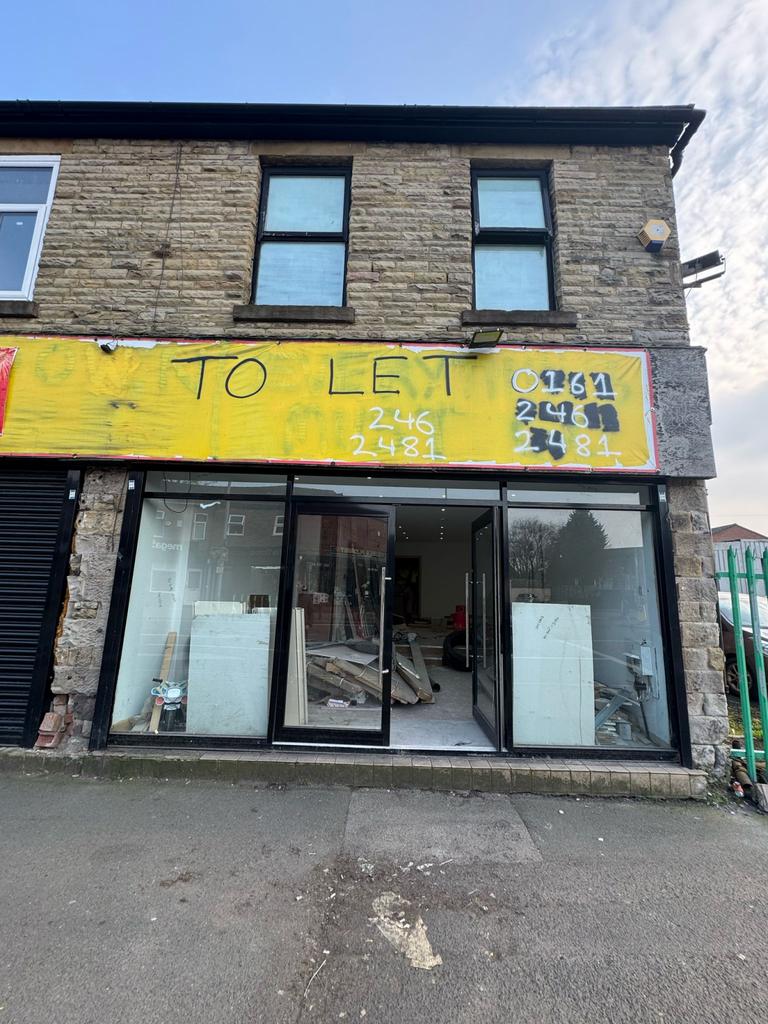 Shop spaces with optional storage to rent