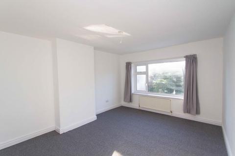 24 Dennistead Crescent, Leeds, LS6 3PU