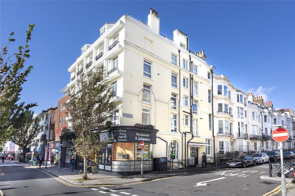 Devonshire Place, Brighton, BN2 2 bed apartment £400,000