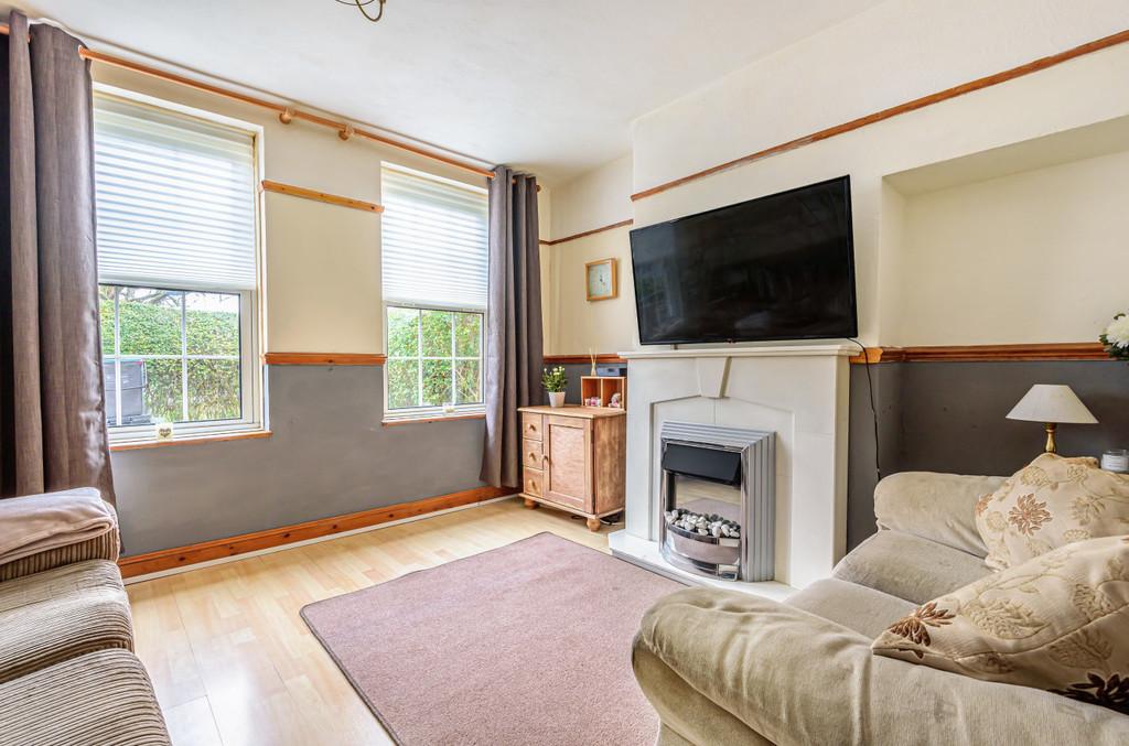 Dunkery Road, London, SE9 2 bed terraced house £350,000