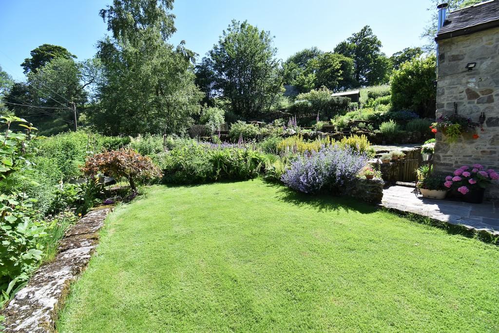 Hopedale, Alstonefield, Ashbourne 4 bed cottage £575,000