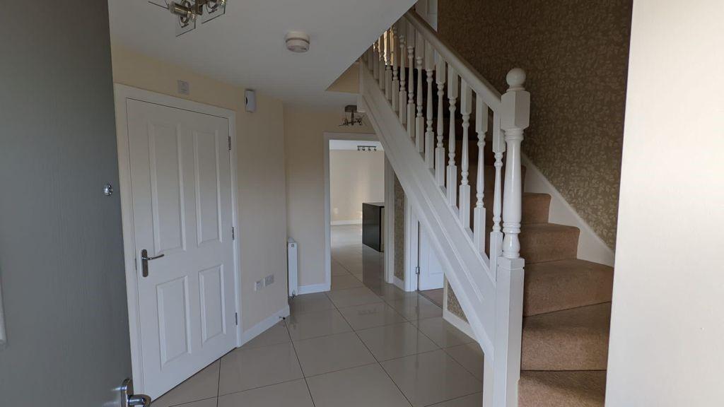 Great Blakelands, Marston Moretaine 5 bed detached house £2,150 pcm