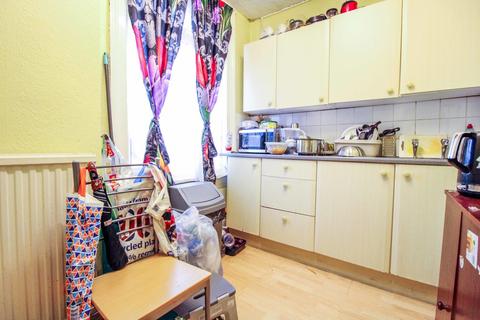 44 County Road, Swindon, SN1 2EW