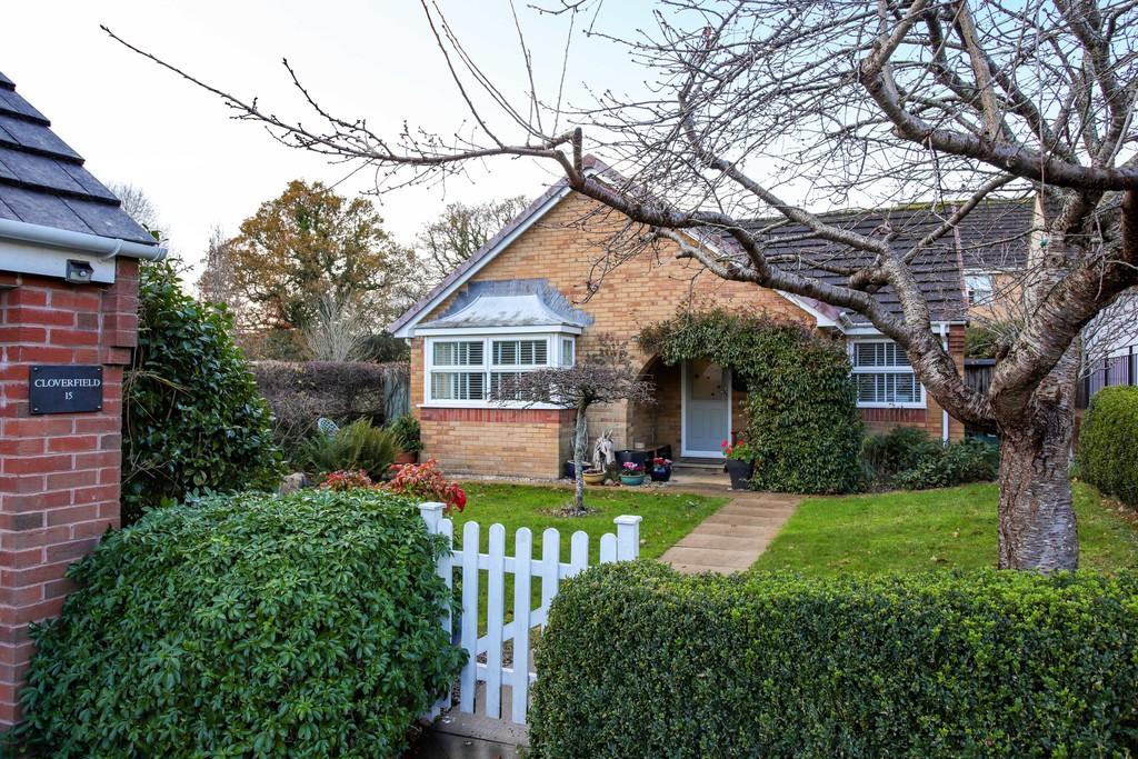 Mannings Meadow, Bovey Tracey 3 bed detached bungalow £450,000